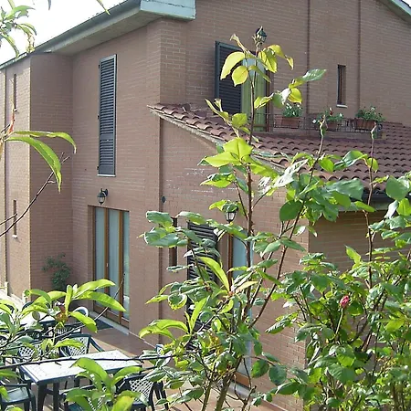 拉维尔贝纳住宿加早餐酒店